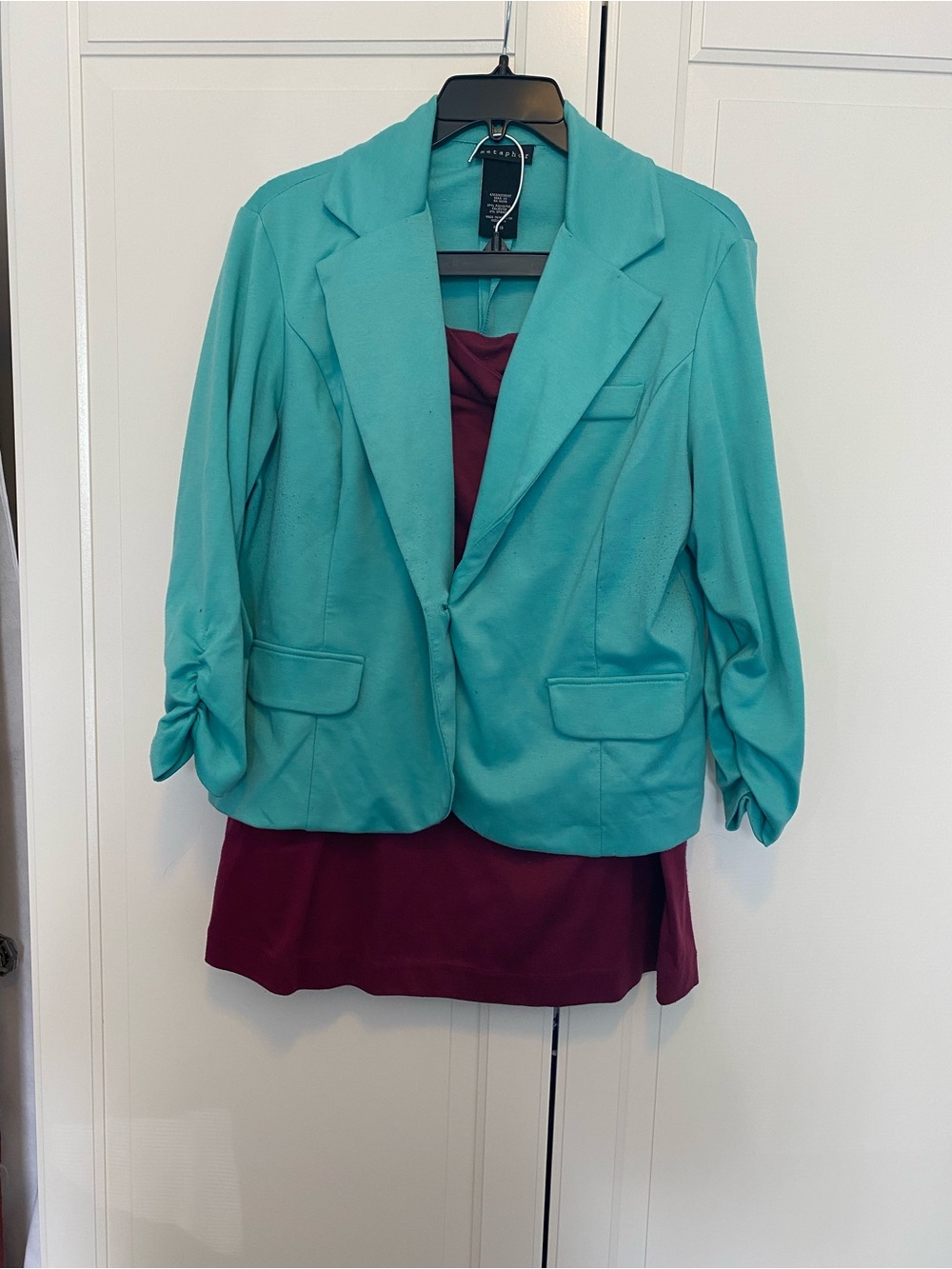 Metaphor Teal Blazer with Ruched Sleeves bundled w/ George Magenta Pencil skirt